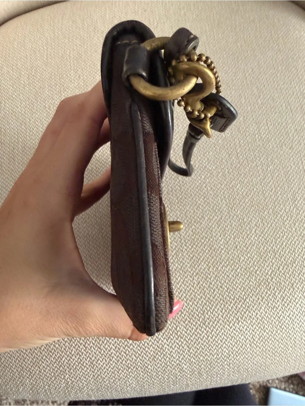 Coach Legacy Signature Jacquard Turnlock Wristlet - Picture 8 of 9
